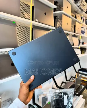Laptop Apple MacBook Air 2024 M3 15-Inch 8GB Apple M3 SSD 512GB