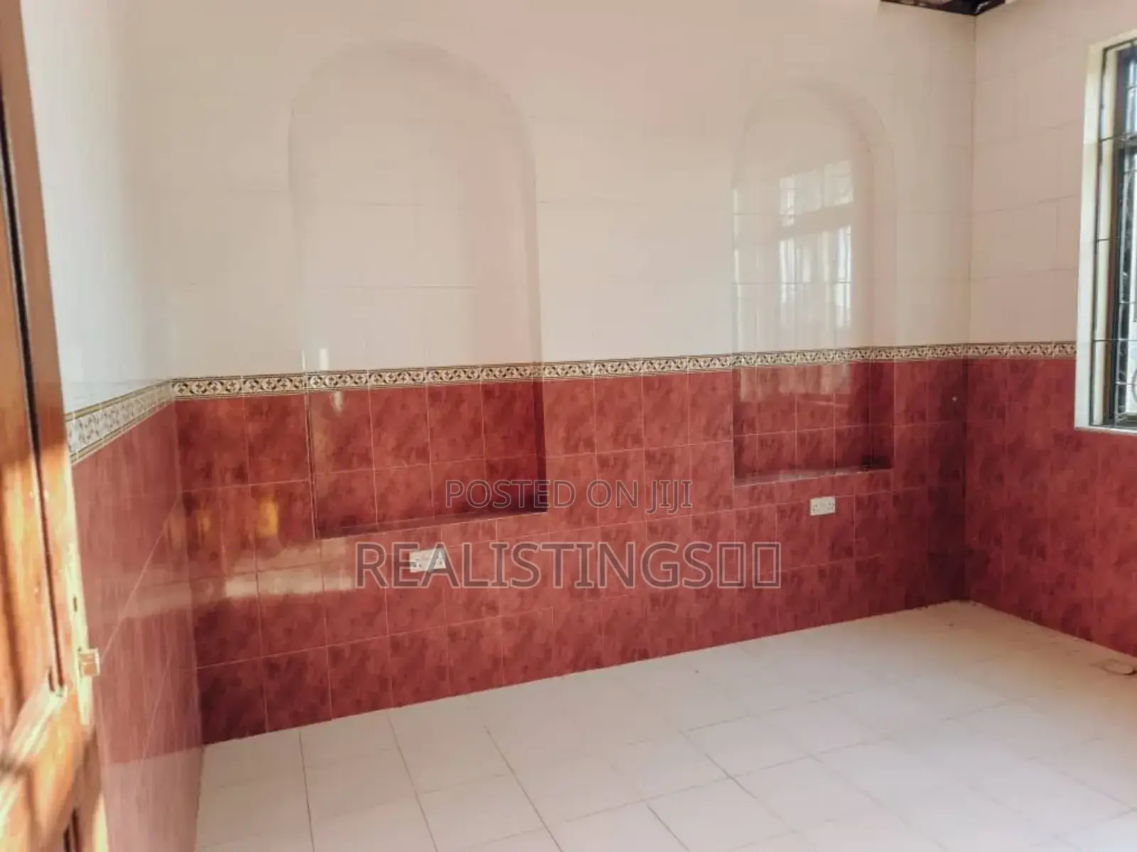 6bdrm Mansion in Pugu for sale