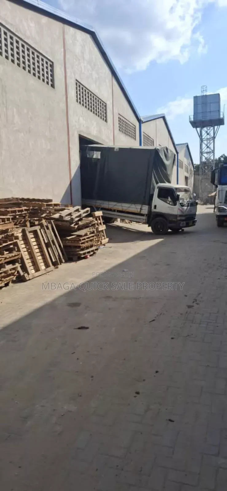 Warehouse Area SQM 600 for Rent at Mbezi Beach