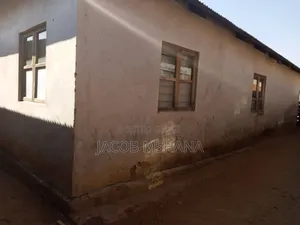 Nyumba Inauzwa Gangilonga