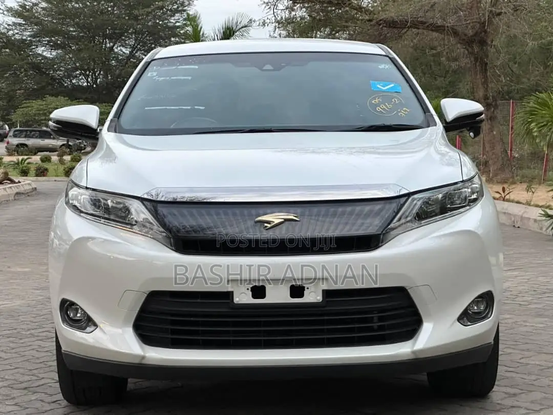 Toyota Harrier 2.0 2015 White