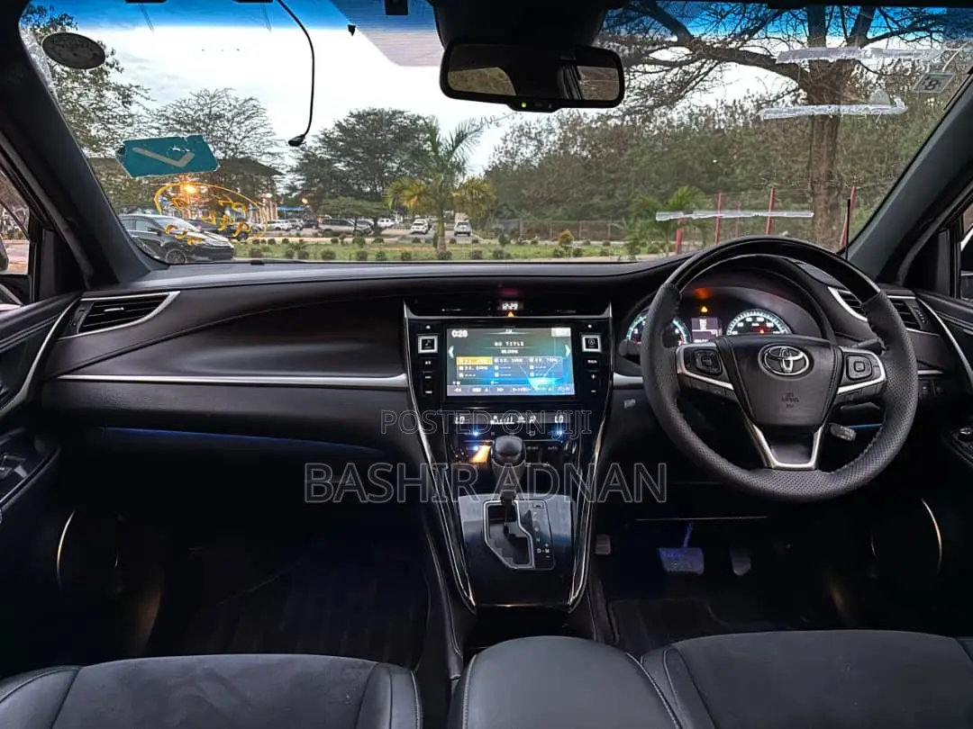 Toyota Harrier 2.0 2015 White