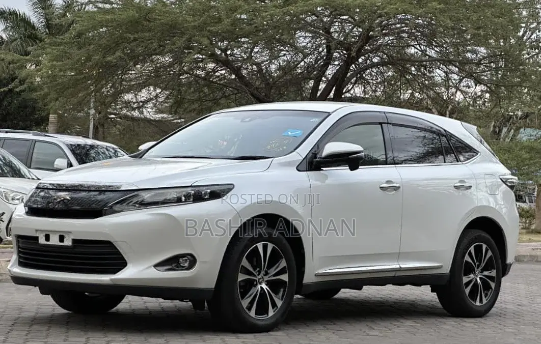 Toyota Harrier 2.0 2015 White