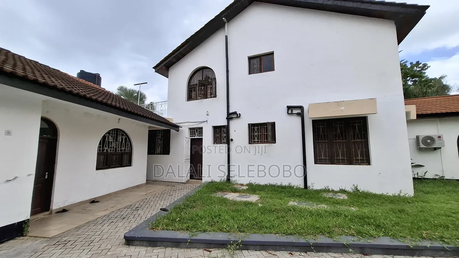 7bdrm Bungalow in Mbezi Beach Kwa for rent