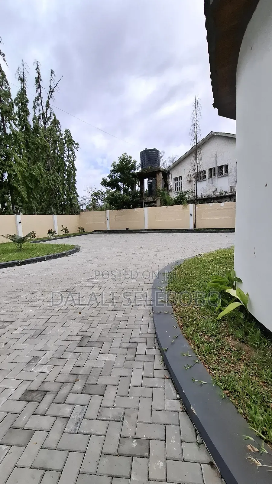 7bdrm Bungalow in Mbezi Beach Kwa for rent