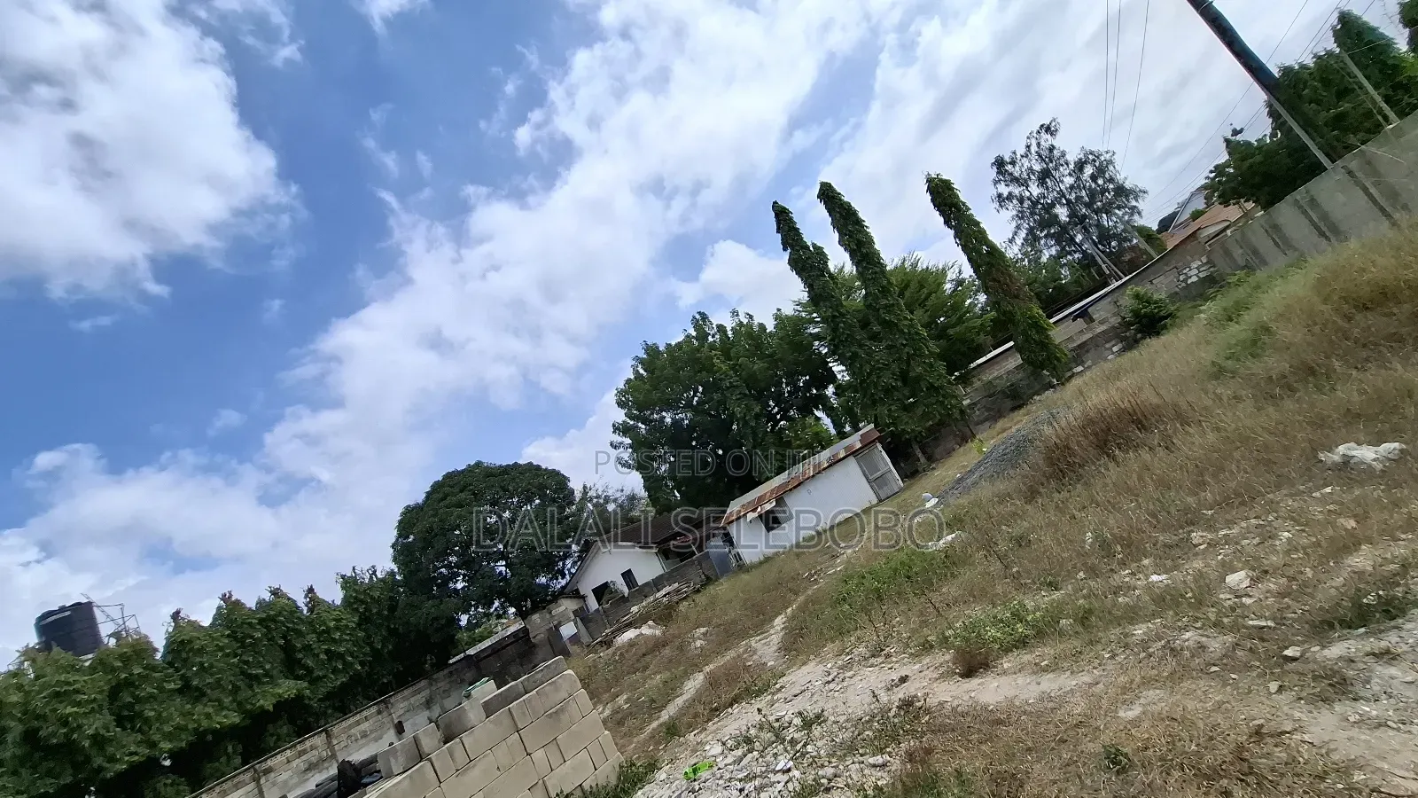7bdrm Bungalow in Mbezi Beach Kwa for rent