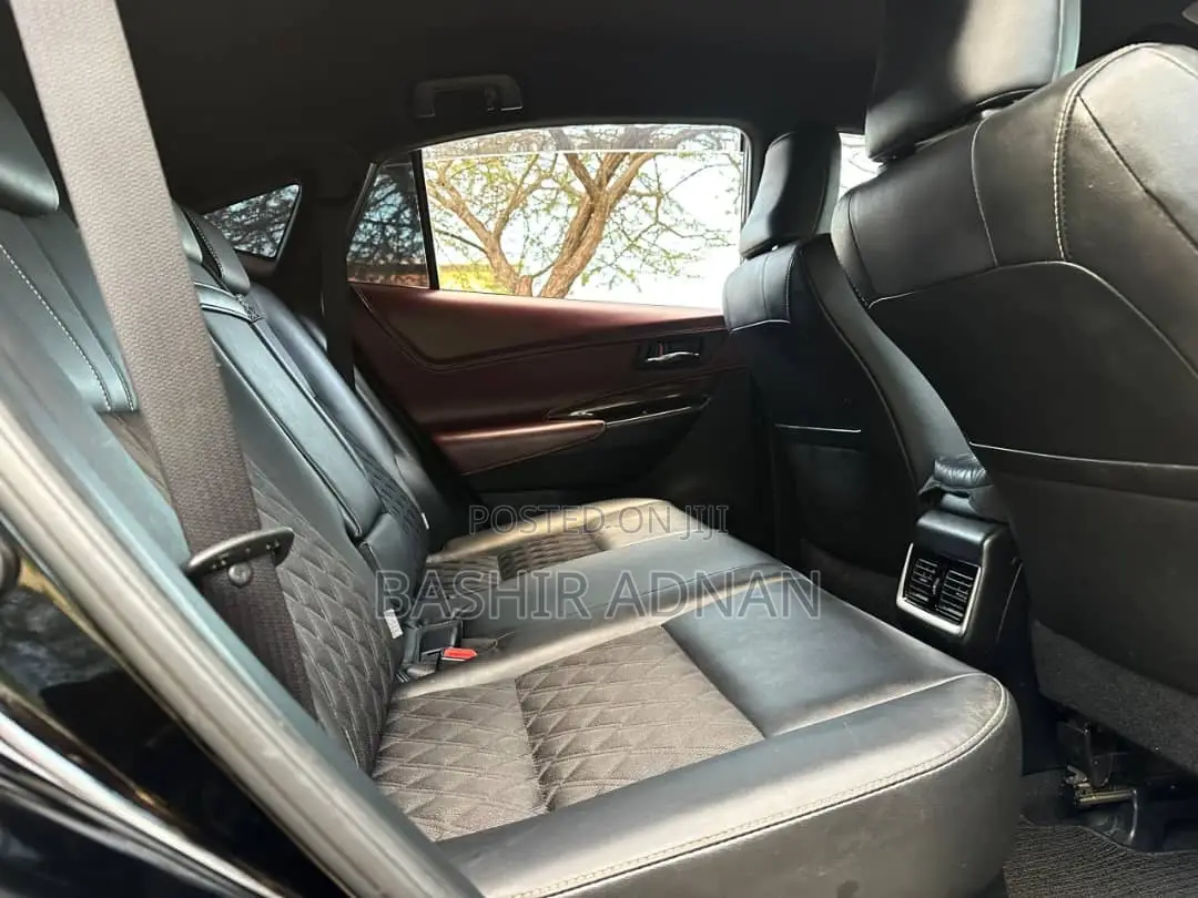 Toyota Harrier 2.0 2015 Matt Black