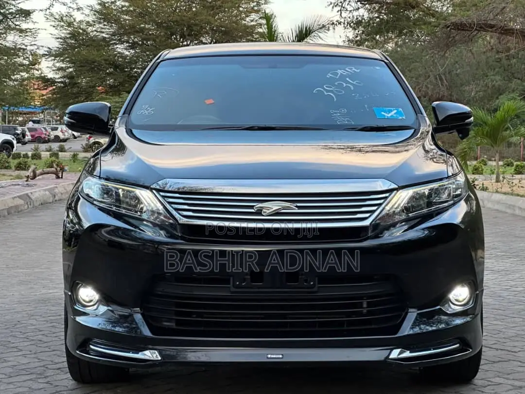 Toyota Harrier 2.0 2015 Matt Black