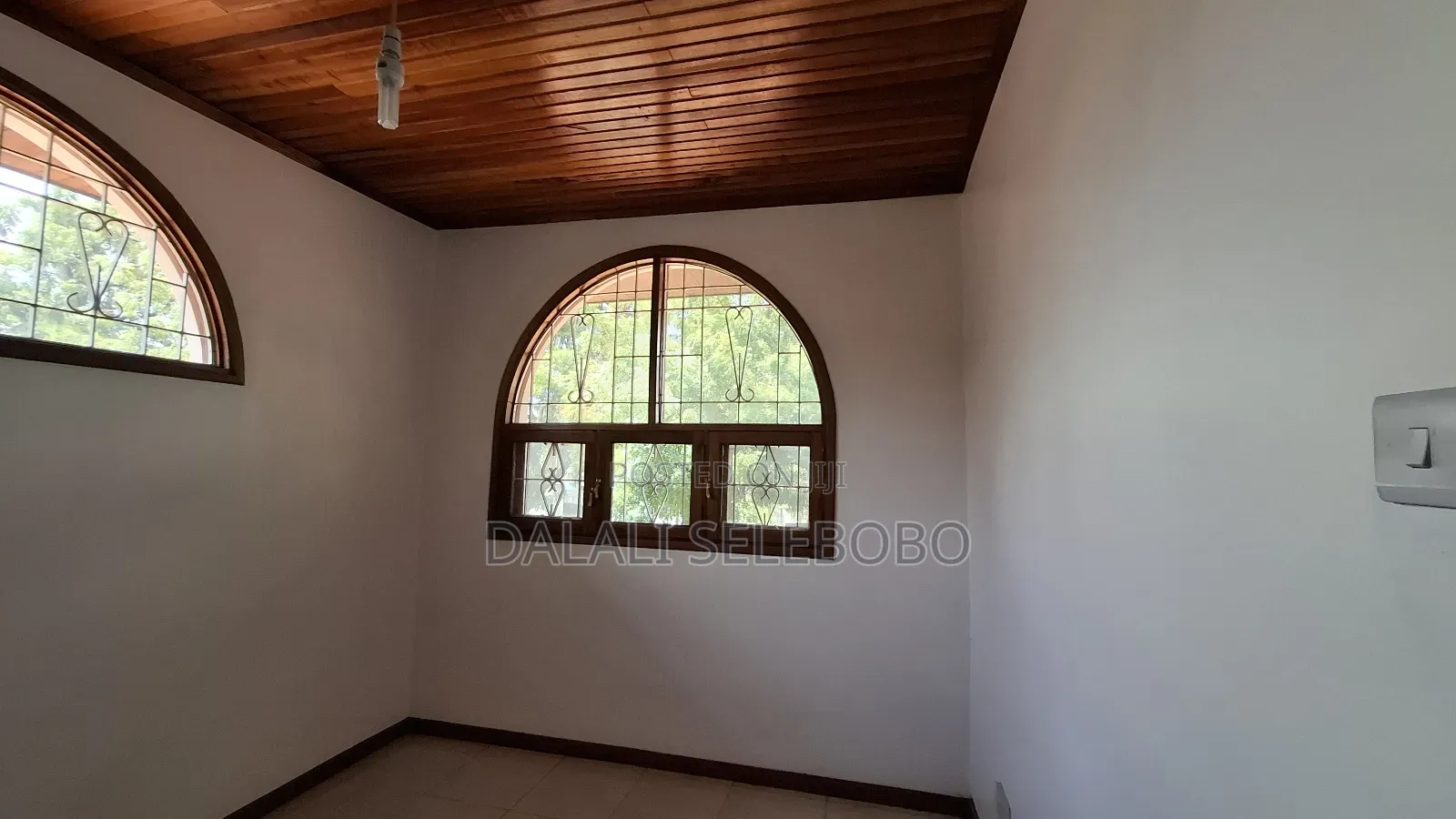 7bedrooms With Servant Quarter Better for Private Office