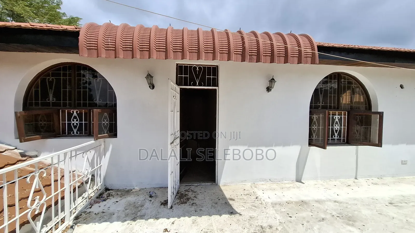7bedrooms With Servant Quarter Better for Private Office