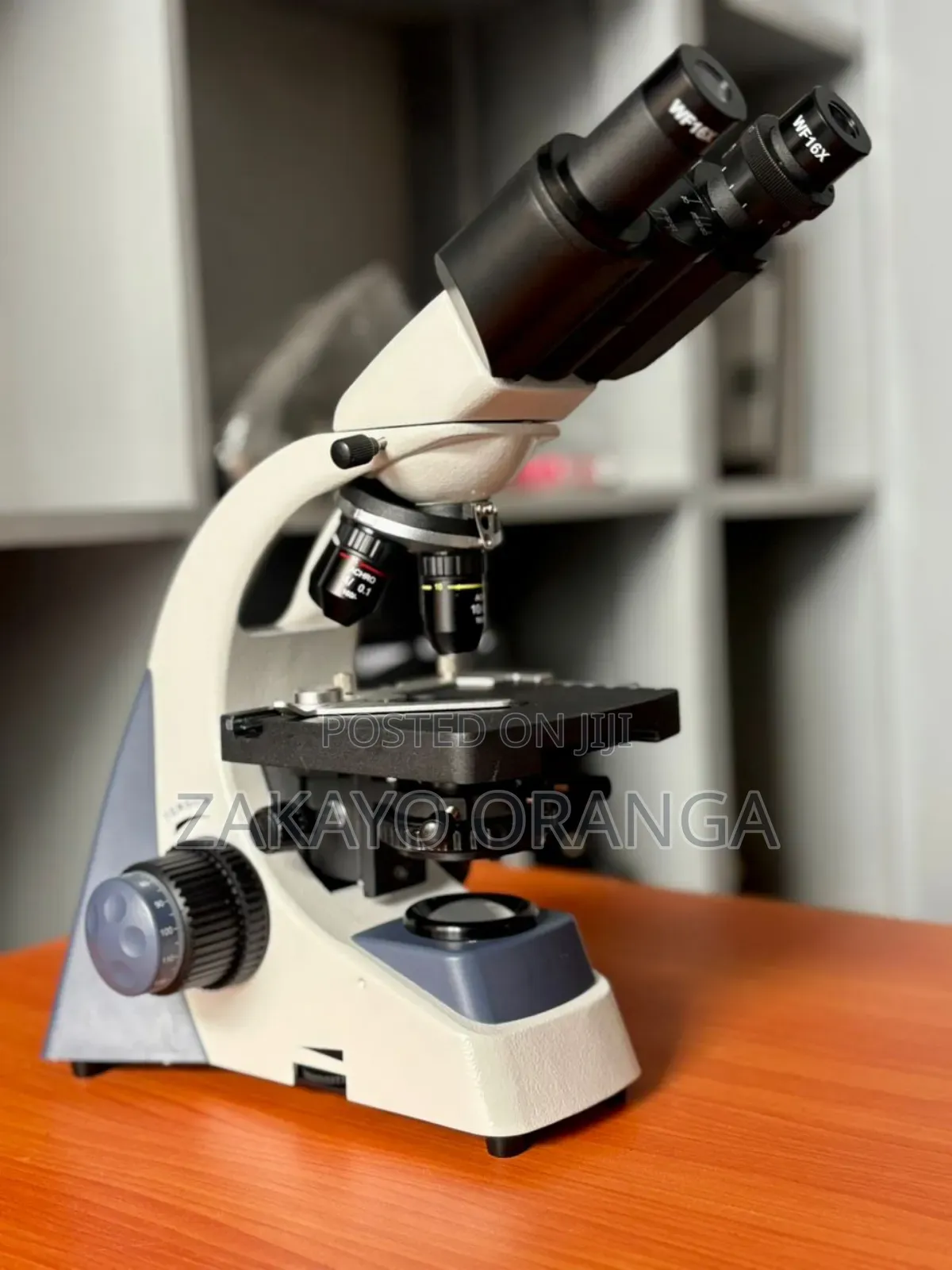 Microscope