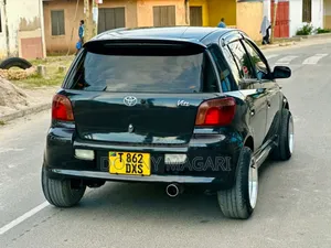 Toyota Vitz 2005 Black