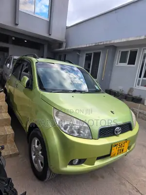Toyota Rush 1.5 AWD 2010 Green