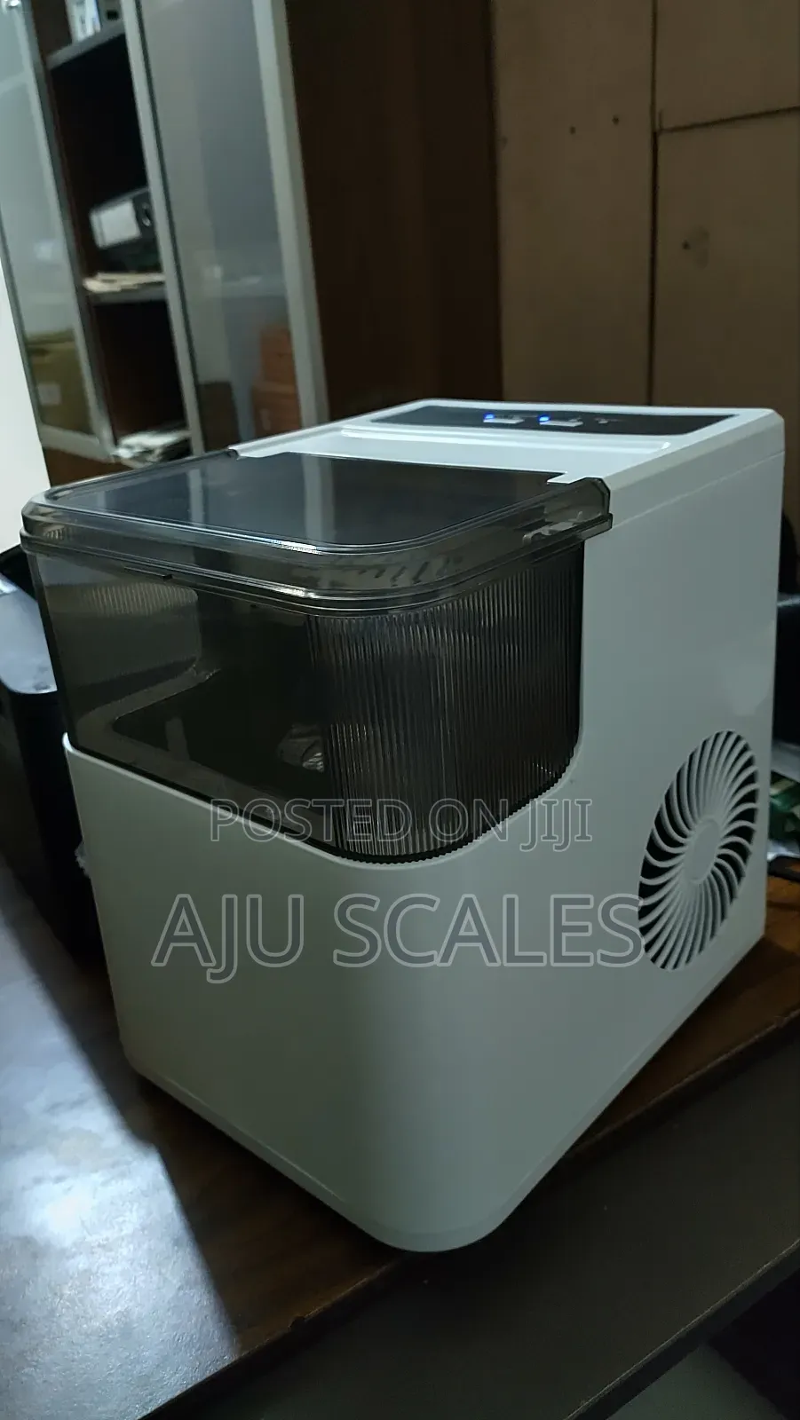 Ice Cube Machine