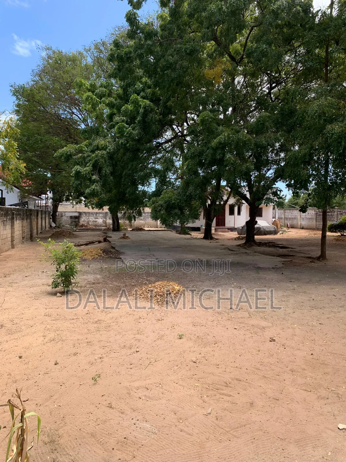 Kiwanja Kinauzwa Mbezibeach