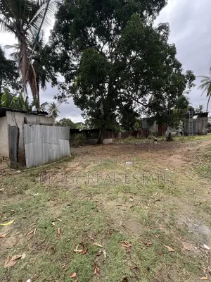 Plot Ya Ekari 4 Inauzwa Kiluvya Kwa Komba