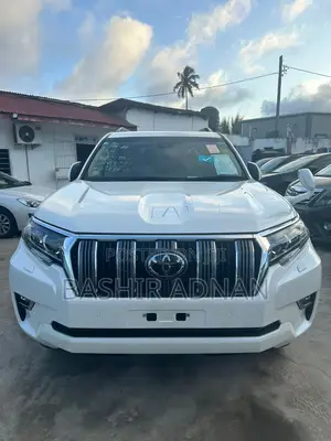 New Toyota Land Cruiser Prado 2.8 2023 White