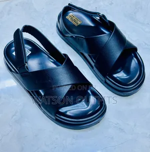 Men's Sandals or Sendo Very Very Classic and Amazingly Top