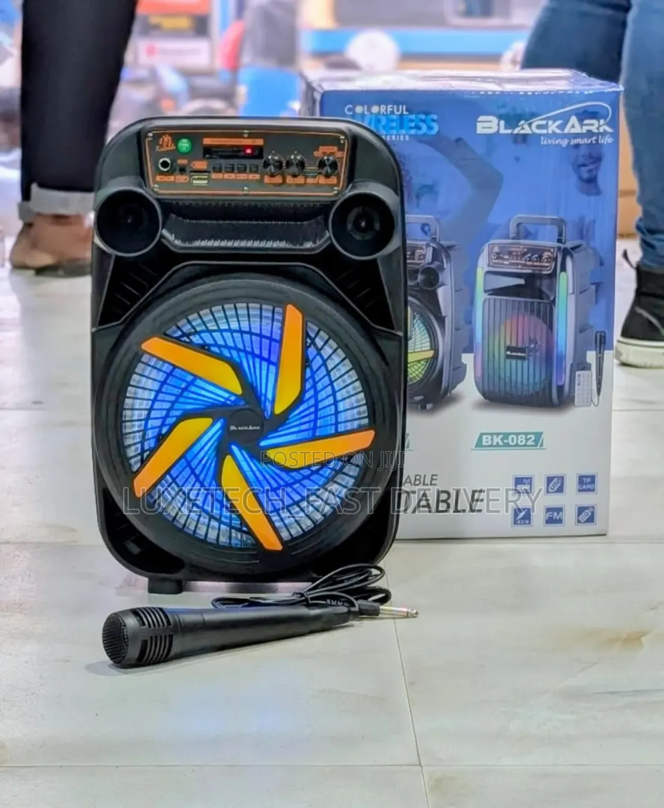 Blackark Portable Speaker With Wired Mic