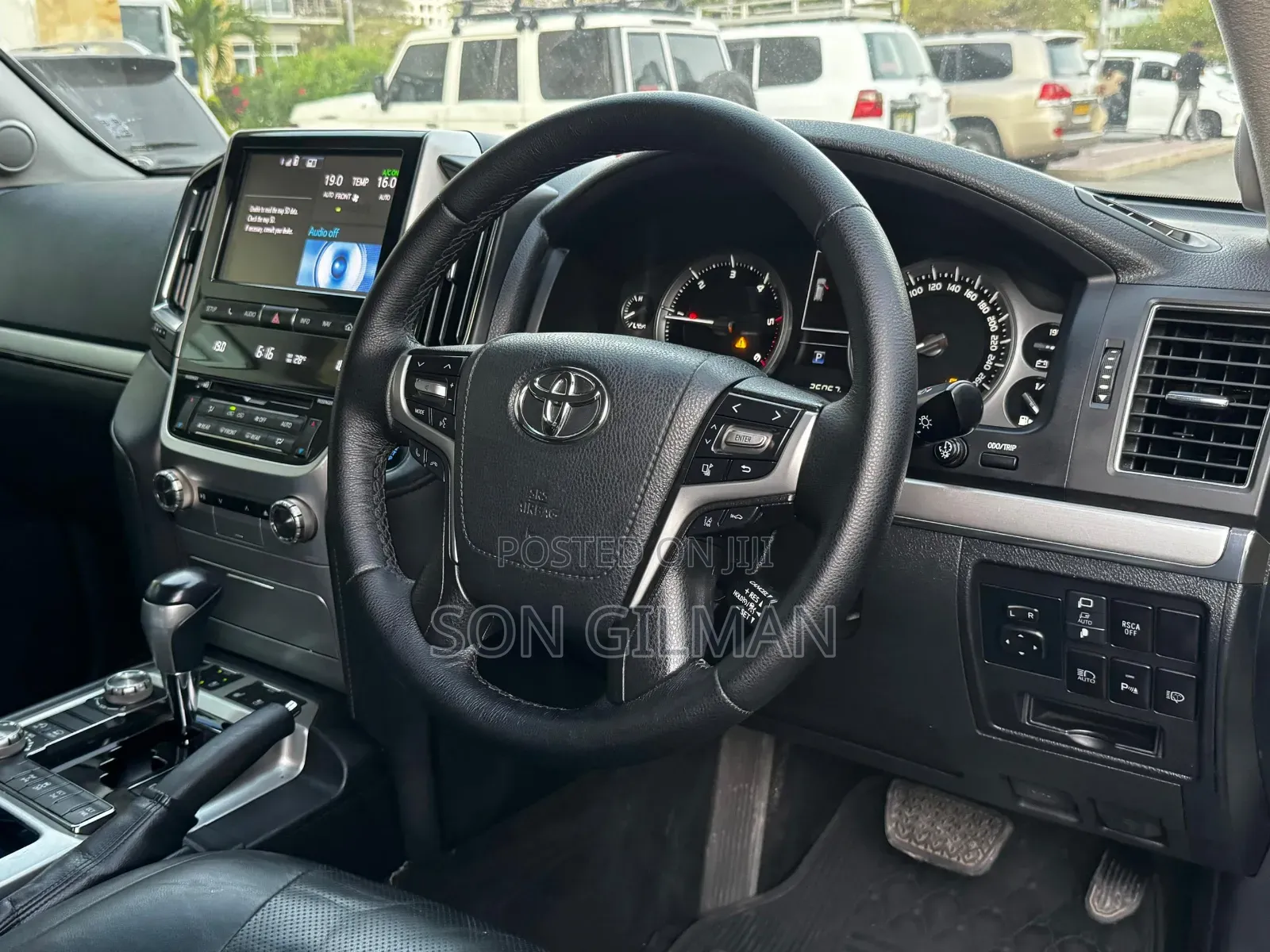 Toyota Land Cruiser 2017 White