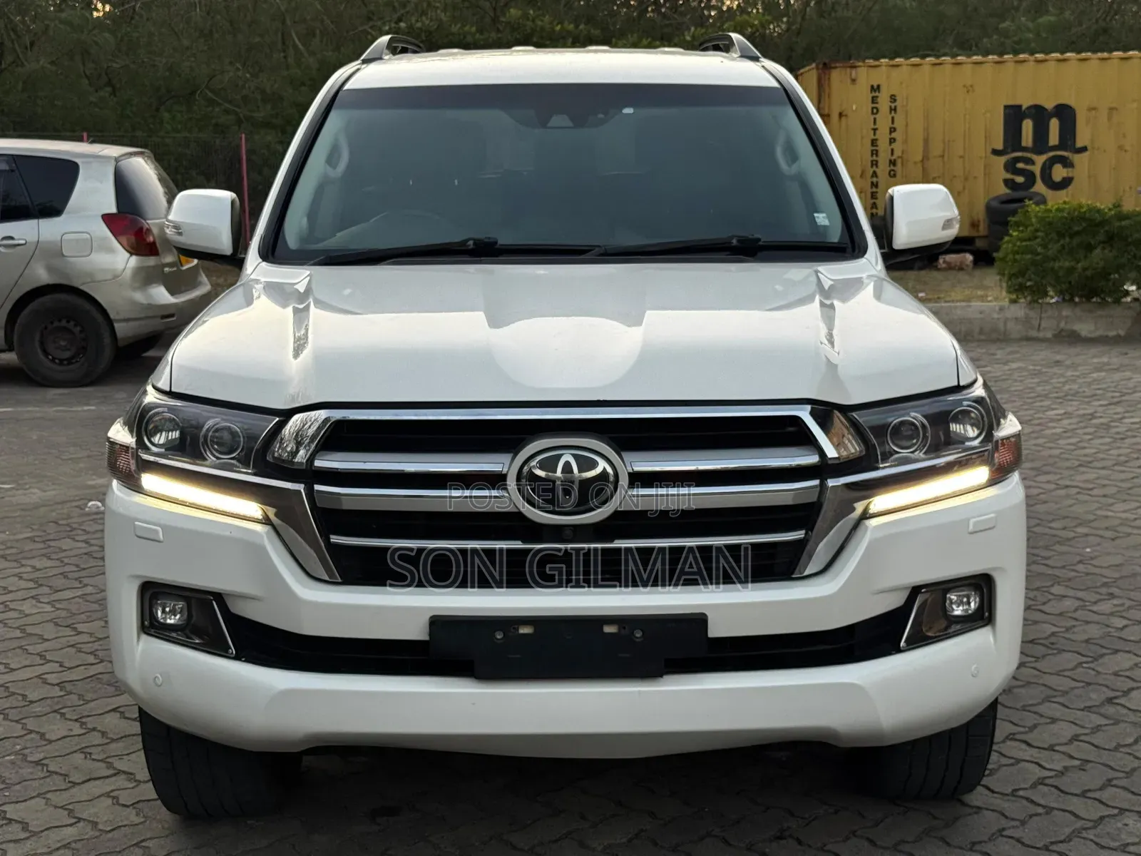 Toyota Land Cruiser 2017 White