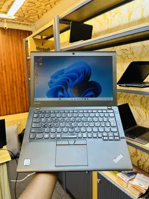 Laptop Lenovo ThinkPad X260 4GB Intel Core I5 SSD 256GB