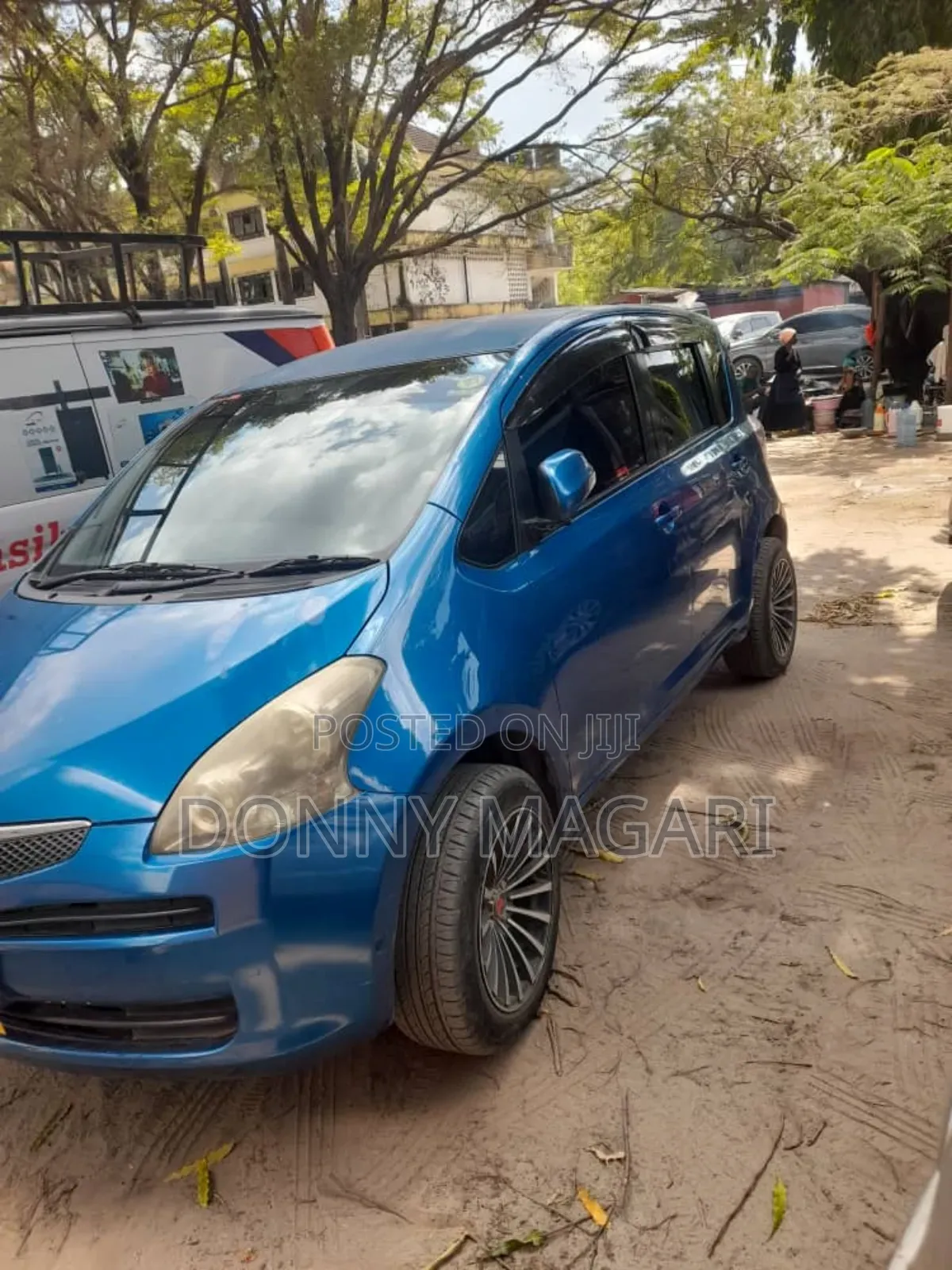 Toyota Ractis 2008 Blue