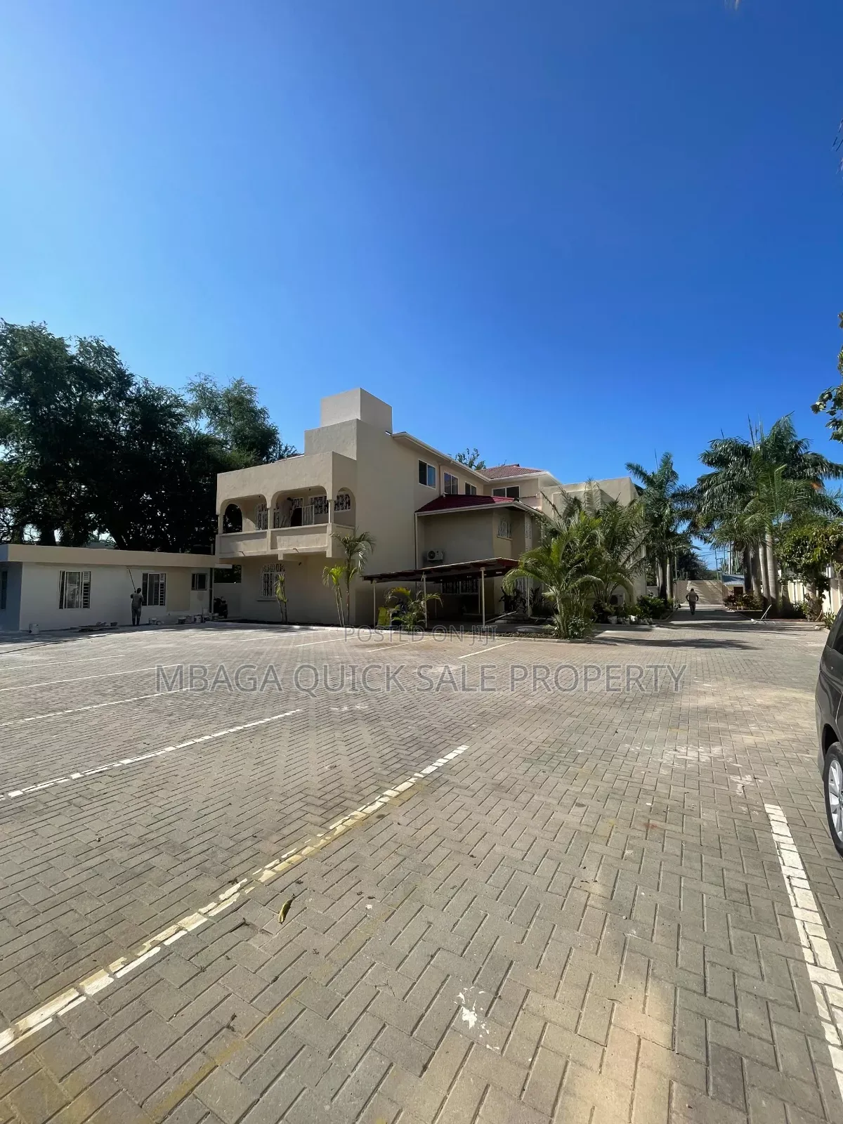 15bdrm House in Oyster Bay for rent