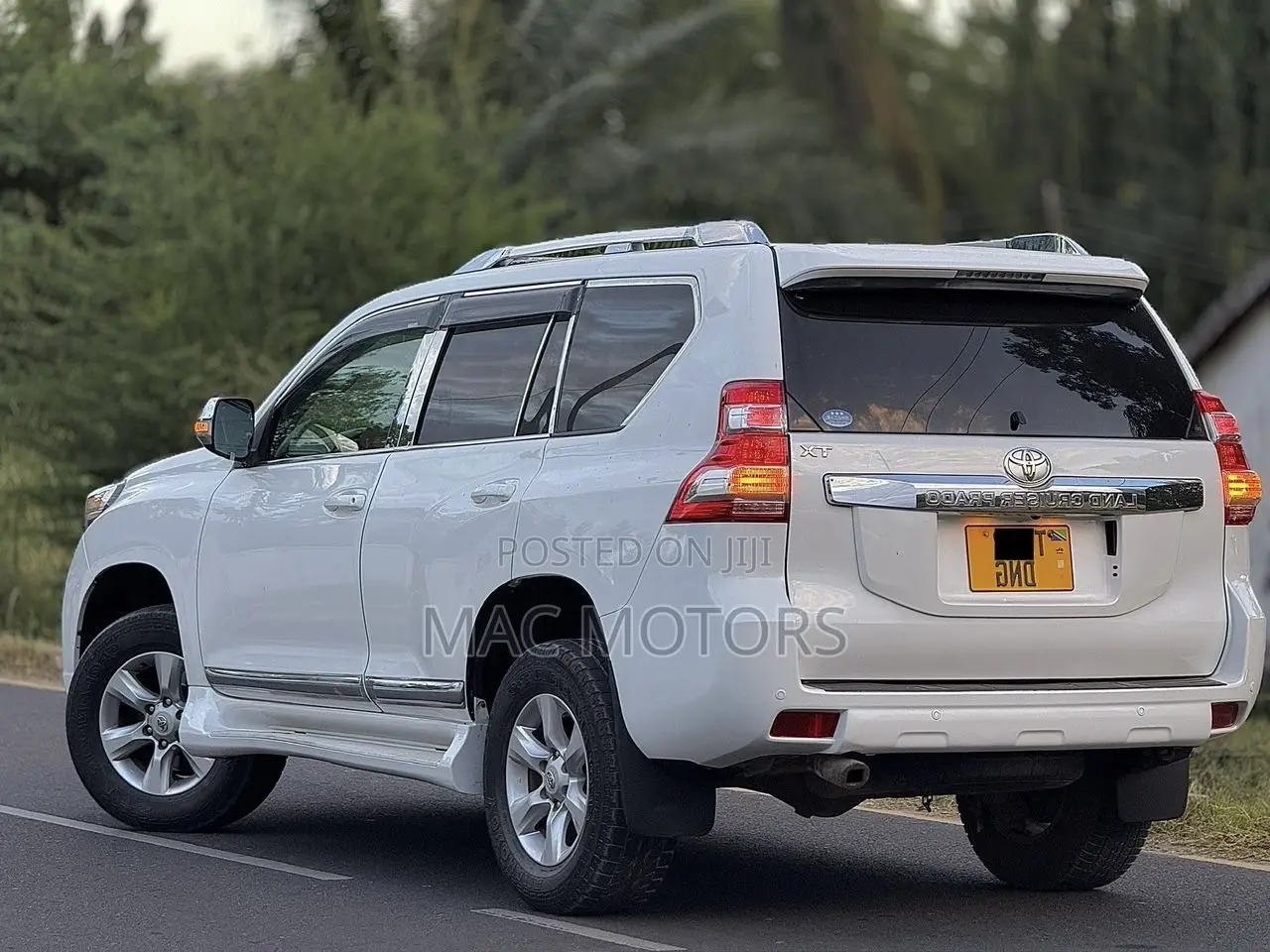 Toyota Land Cruiser Prado 2017 White