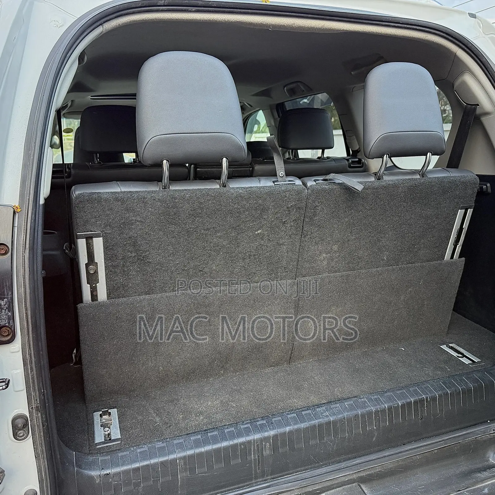 Toyota Land Cruiser Prado 2017 White
