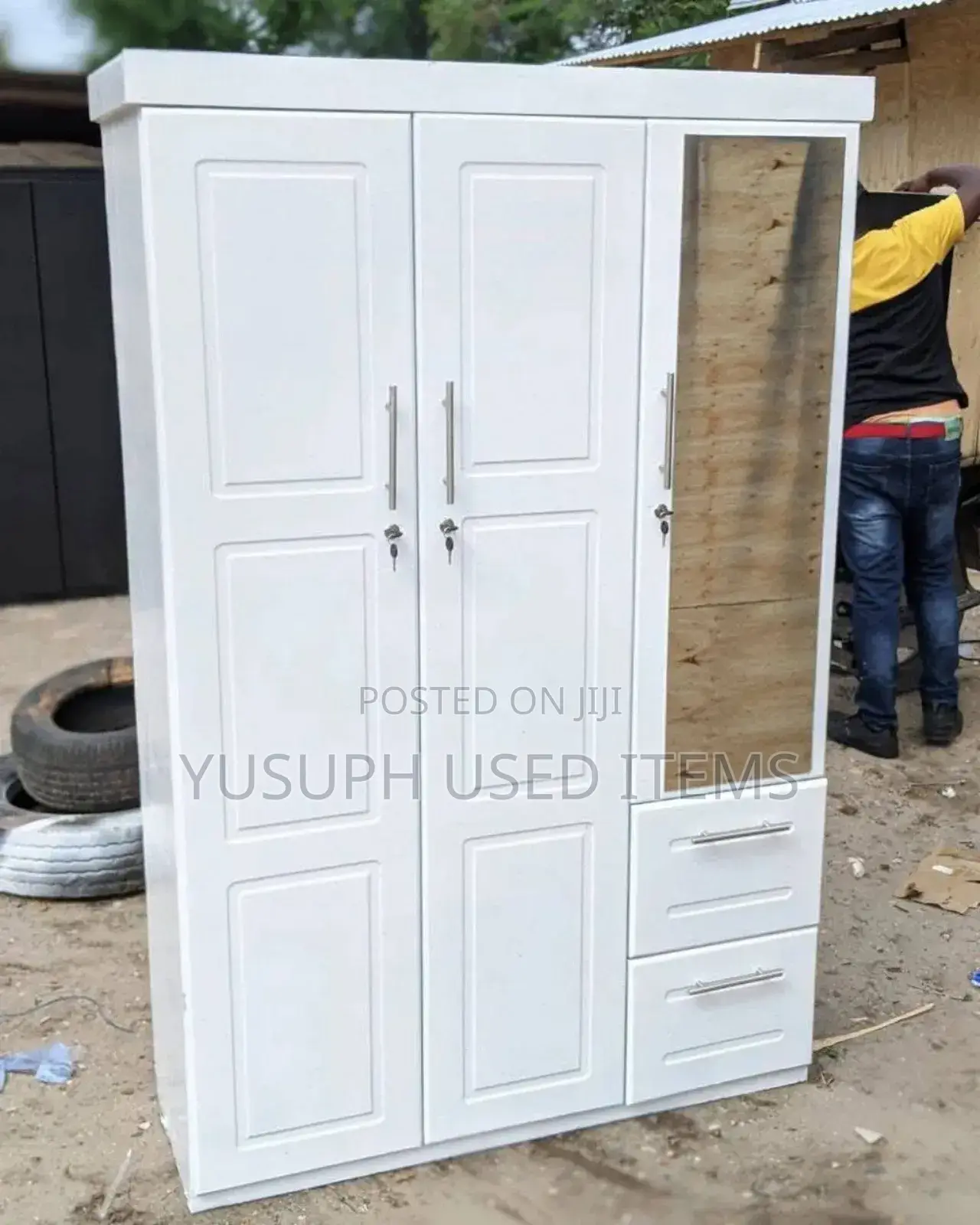 Furniture Mpya Sana // Finishing Nzuri //