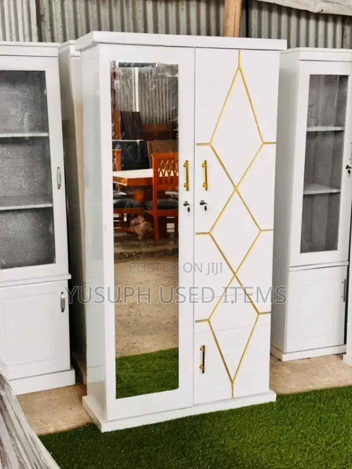 Furniture Mpya Sana // Finishing Nzuri //