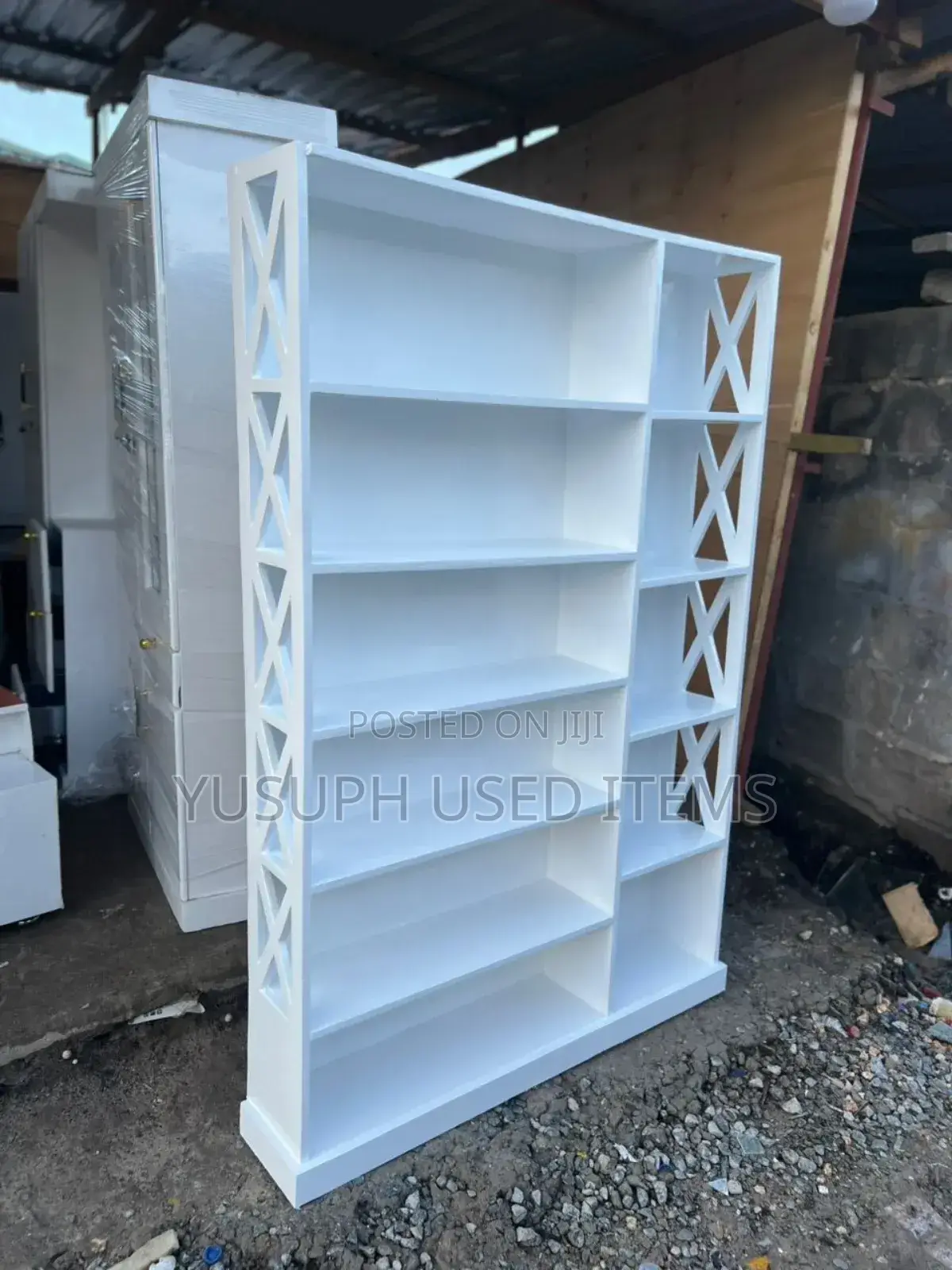 Furniture Mpya Sana // Finishing Nzuri //