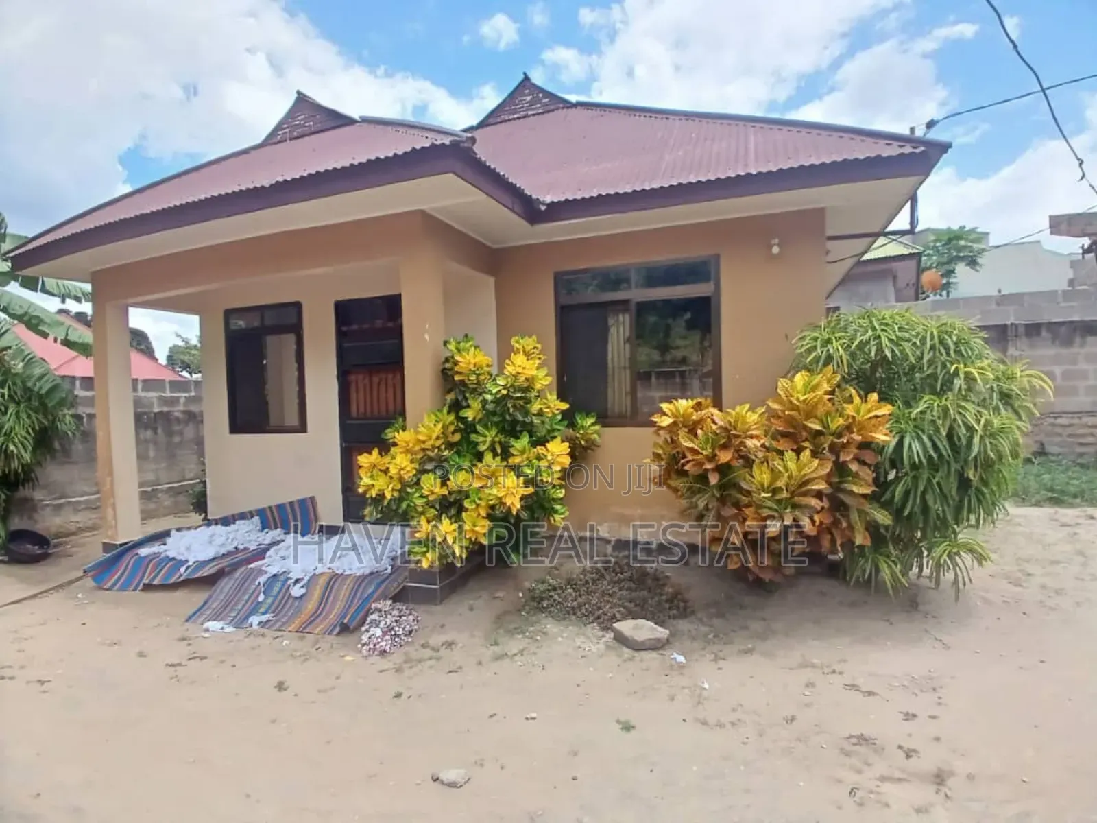 3bdrm House in Goba for sale