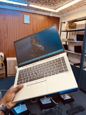 New Laptop HP EliteBook 845 G7 16GB AMD Ryzen 5 SSD 512GB