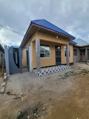 5bdrm House in Mbagala Saku Ilulu, Temeke for sale