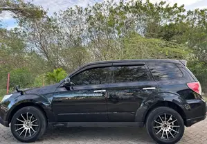 Subaru Forester 2011 Black