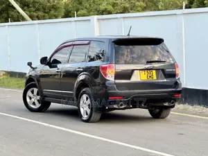 Subaru Forester 2010 Black