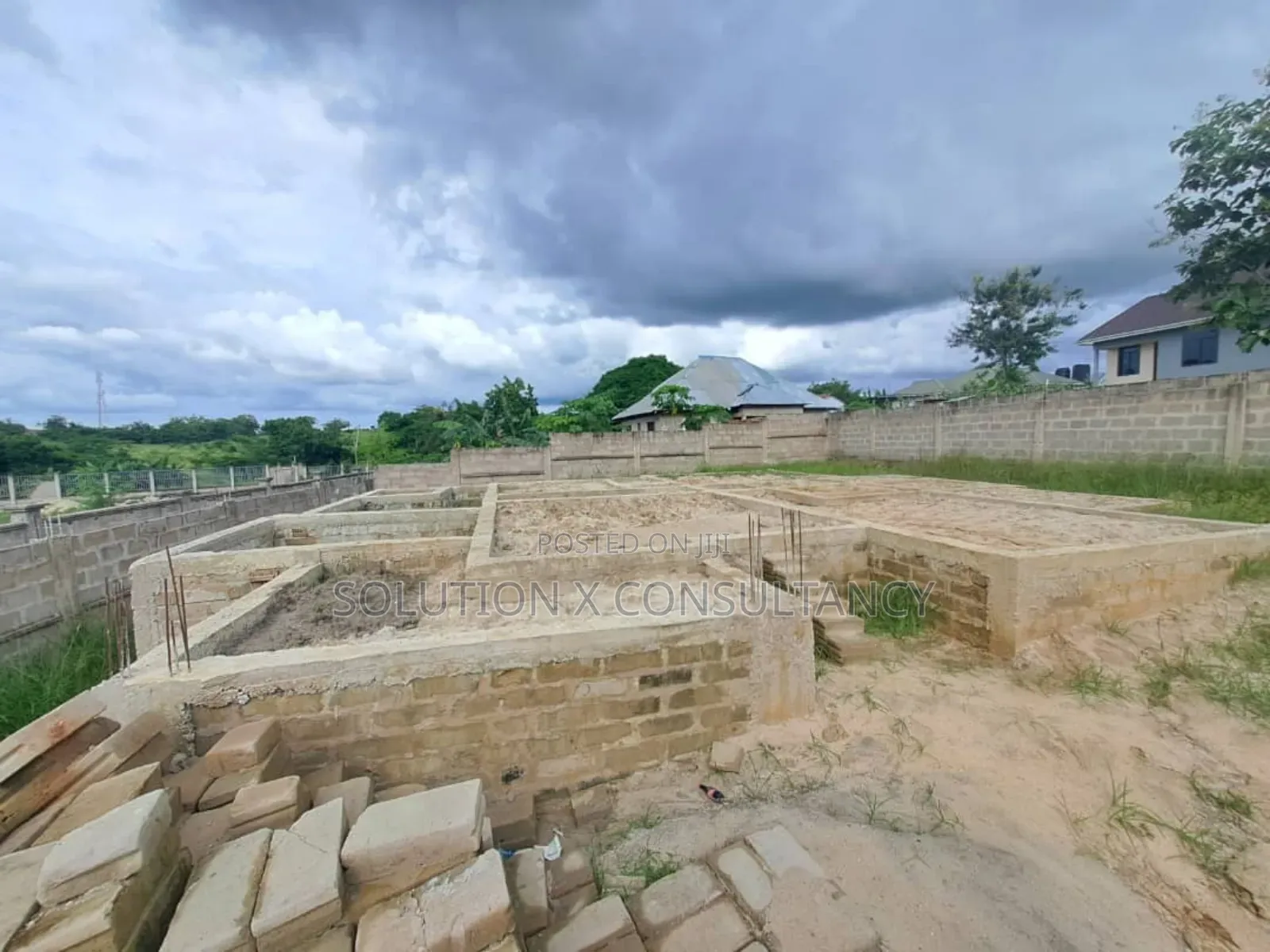 Kiwanja Kinauzwa Kimara Luguruni
