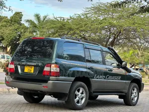 Toyota Land Cruiser 1998 Green