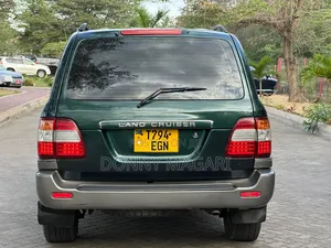 Toyota Land Cruiser 1998 Green