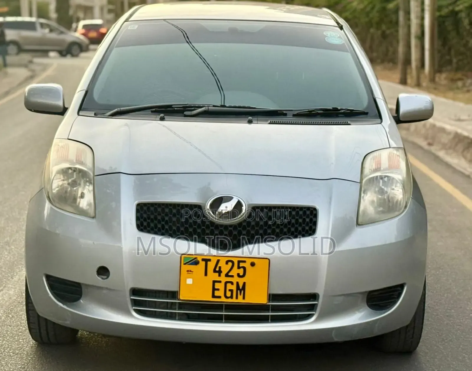 Toyota Vitz 2008 Silver
