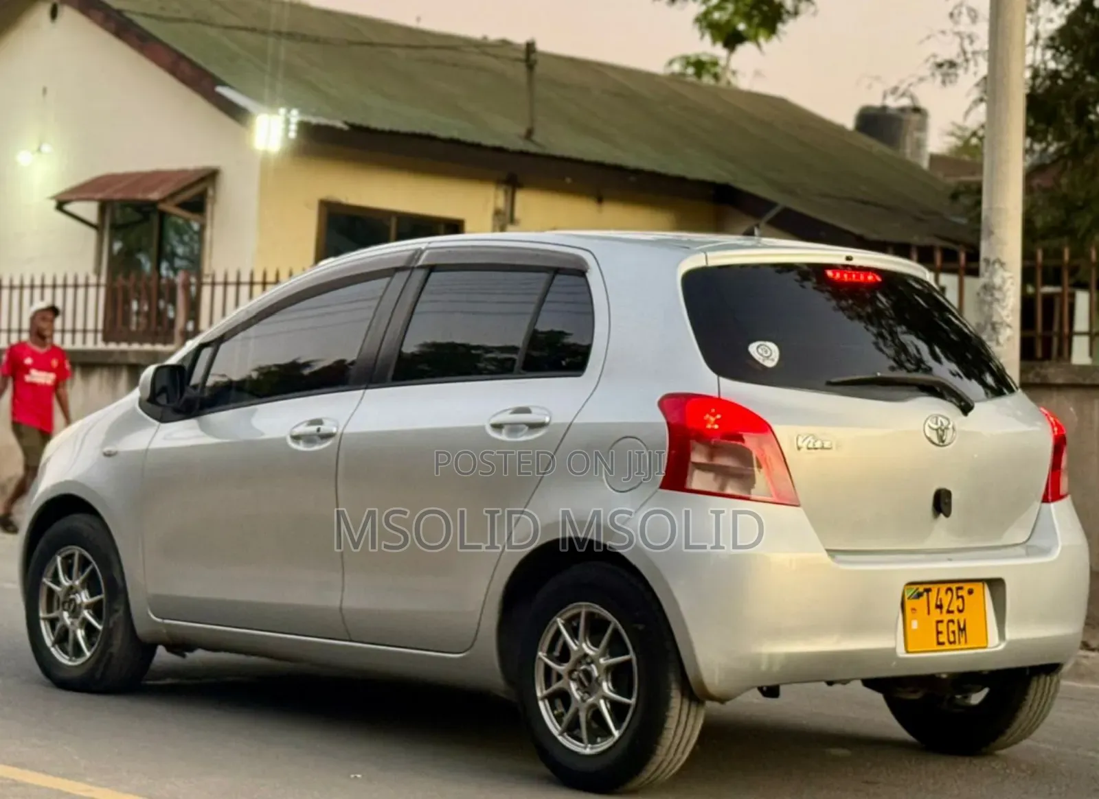 Toyota Vitz 2008 Silver