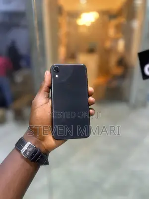 New Apple iPhone XR 128 GB Black