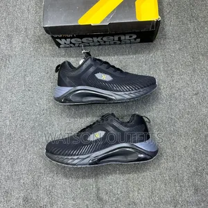 Shoe Sneakers Very Very Classic for Works Out or Physical Exercises