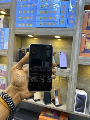 New Apple iPhone 11 Pro Max 256 GB Black
