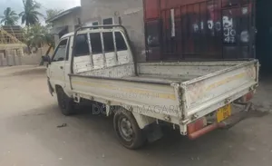 Toyota TownAce 2008 White