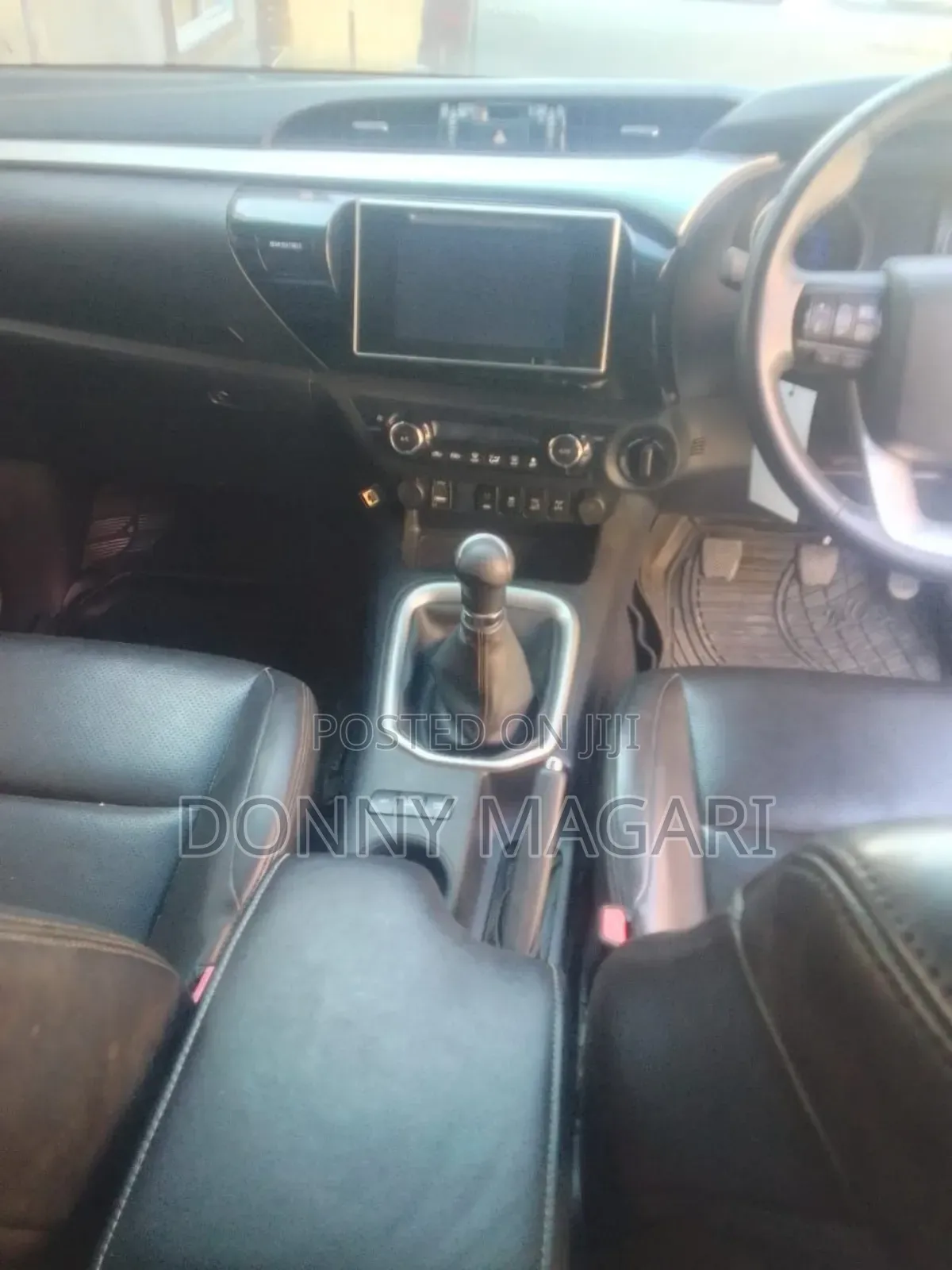 Toyota Hilux 2016 White