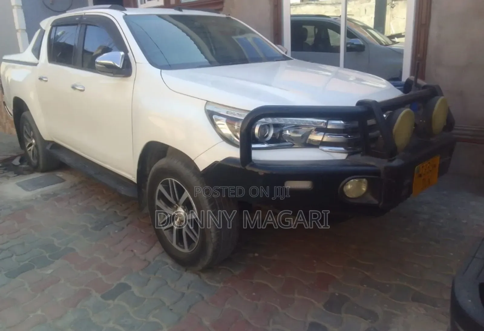 Toyota Hilux 2016 White