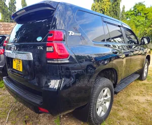 Toyota Land Cruiser Prado 2017 Black